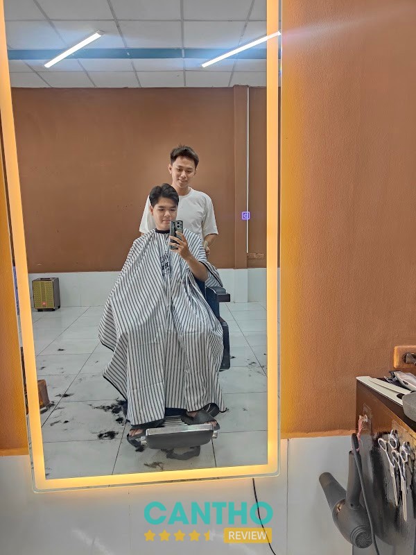 Hoàng Gia Barber Shop Tiệm Cắt Tóc Nam