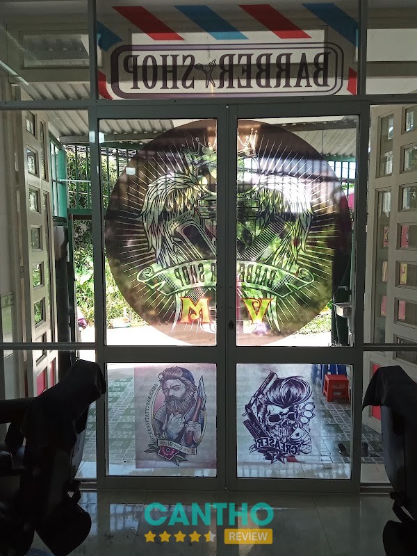 Không gian Salon Tóc Nam Vàng Minh