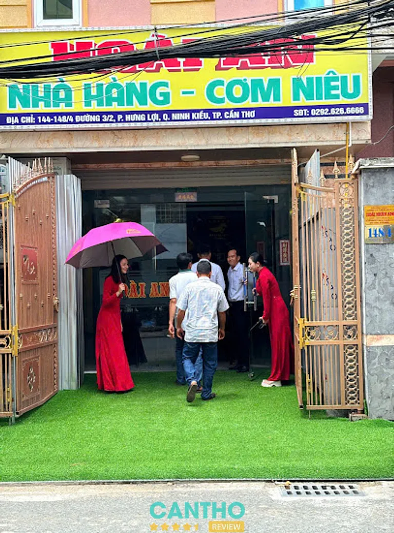 Cơm Niêu Hoài An: 148/4 Đường 3/2, P. Tân An