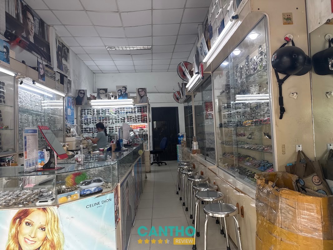 Mắt Kính 42 Cần Thơ tại 42 Lý Tự Trọng, Ninh Kiều