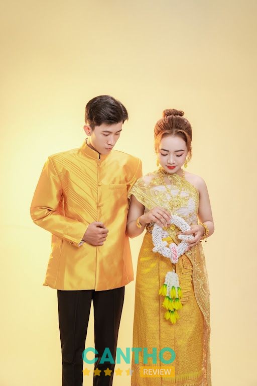 Trang phục và dịch vụ ảnh cưới tại YLUNA Wedding
