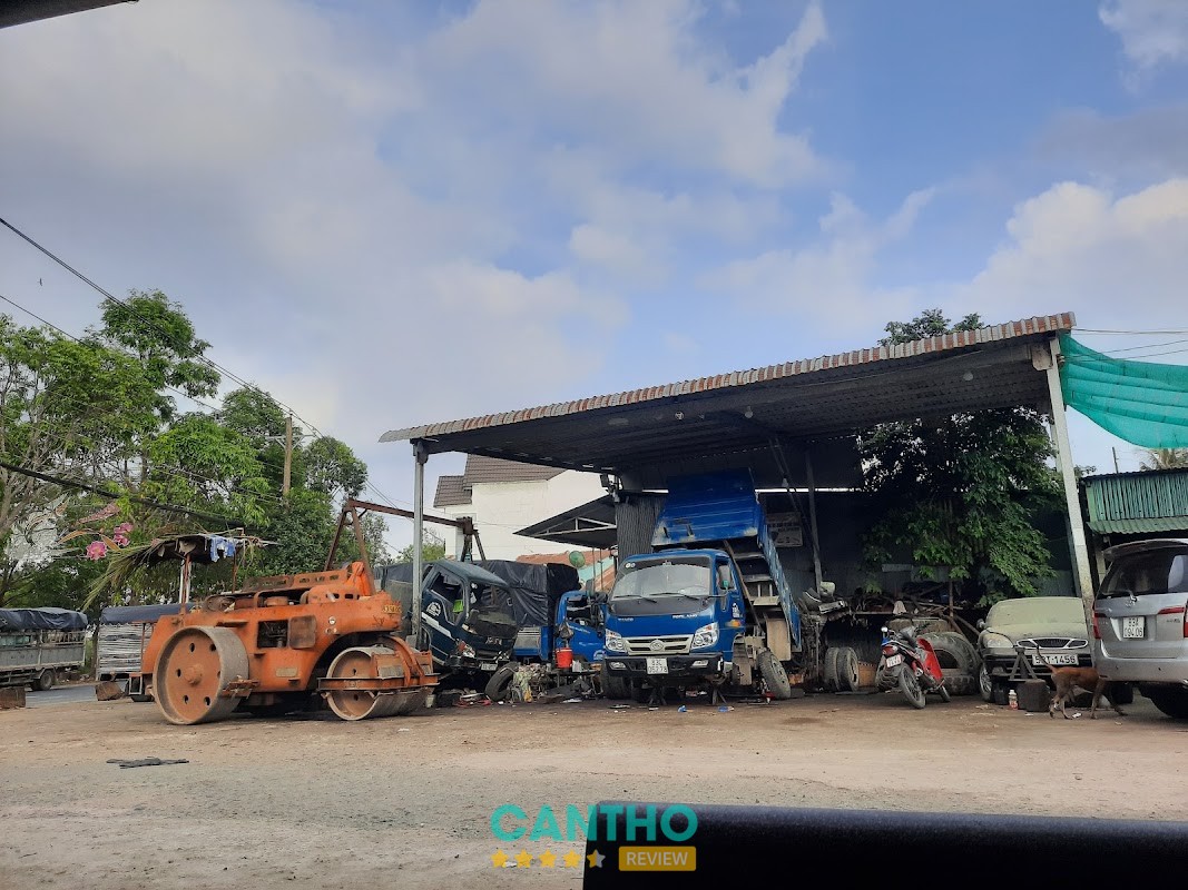 Garage Ô Tô Trúc Phú Lợi