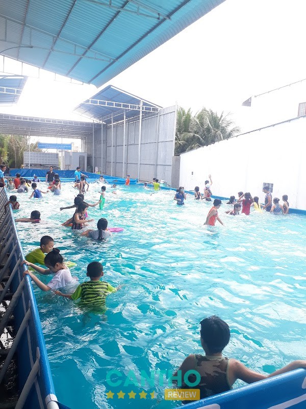 Hồ Bơi Ngã Bảy ở Hậu Giang
