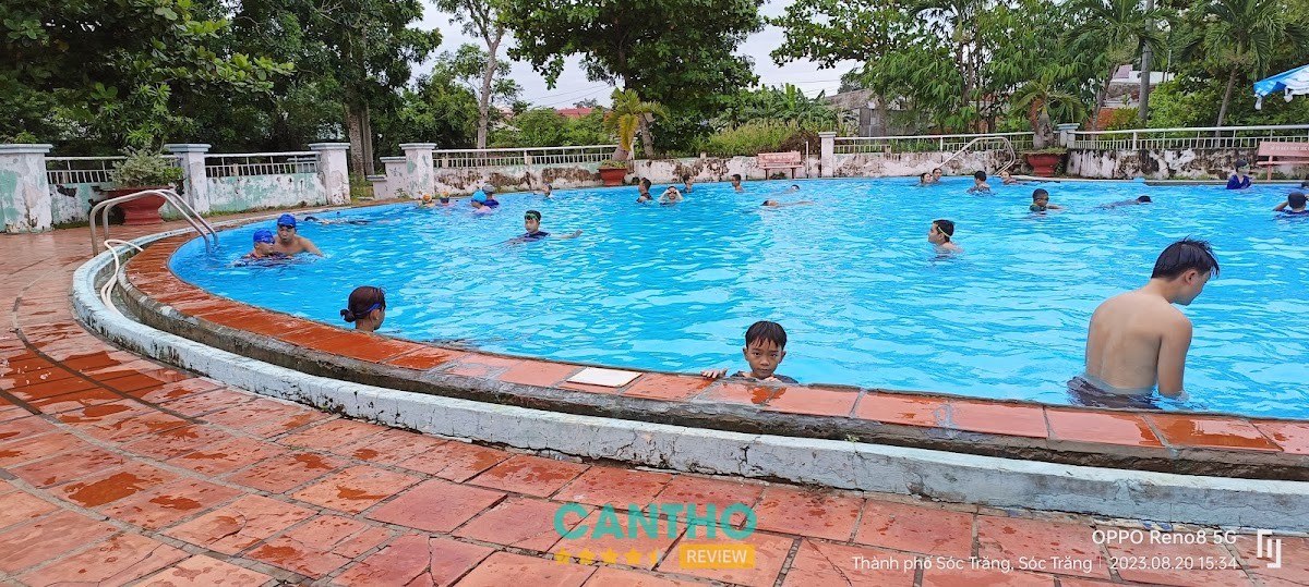 Hồ Bơi Sân Vận Động hình ảnh 3