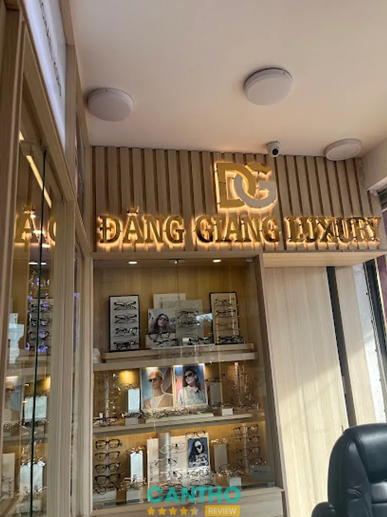 Mắt Kính Đăng Giang: 407 Nguyễn Văn Cừ, P. Cái Khế