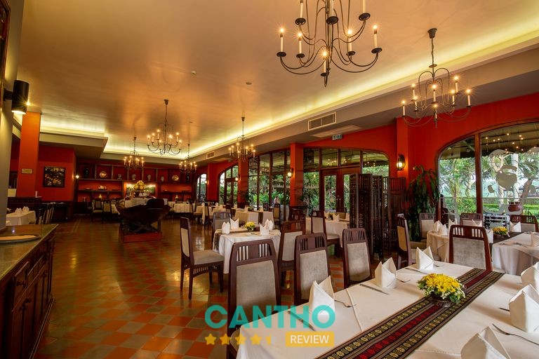 Spices Restaurant Cần Thơ với khuôn viên sân vườn yên bình