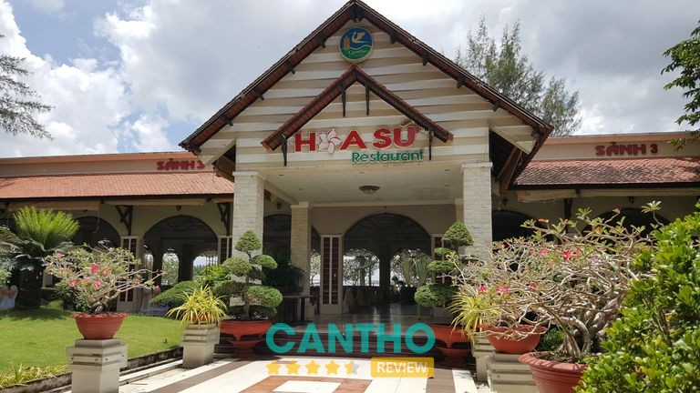 Nhà Hàng Hoa Sứ Cái Khế Cần Thơ với không gian sân vườn