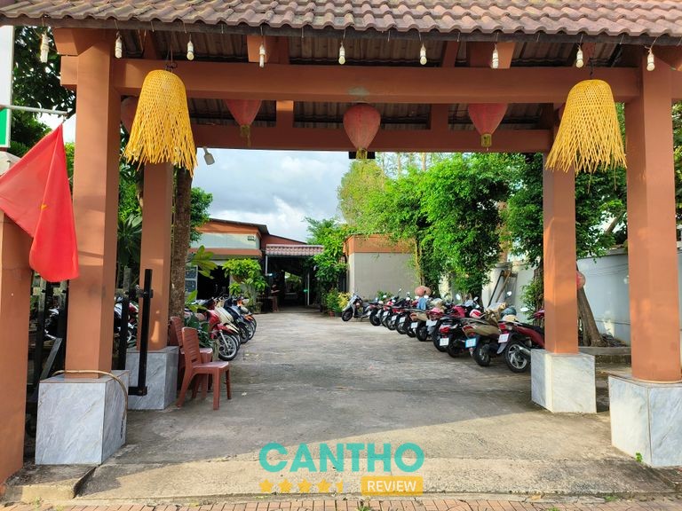 Nhà Hàng Linh Ngọc Châu – hình ảnh không gian nhà hàng và ẩm thực