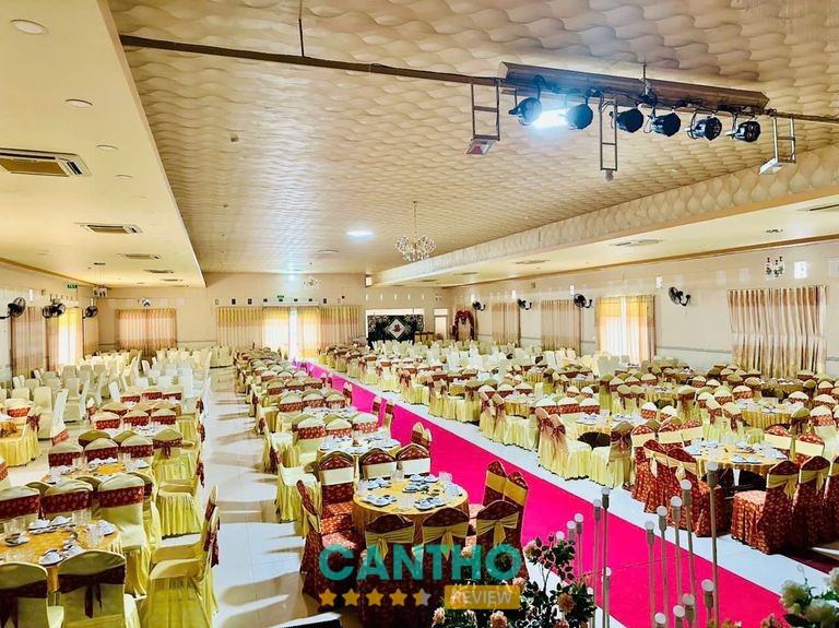 Khu vực phục vụ tiệc Nhà Hàng Tư Được – hình ảnh 3