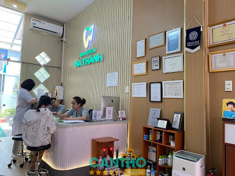 Nha khoa Hà Thành:  120-122 Trần Hưng Đạo, P. Ninh Kiều