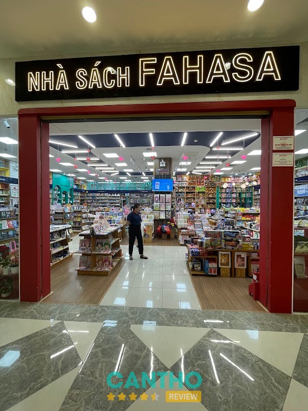Nhà Sách FAHASA Vincom Hậu Giang