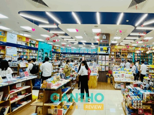 Nhà Sách FAHASA Vincom Hậu Giang – hình ảnh 3