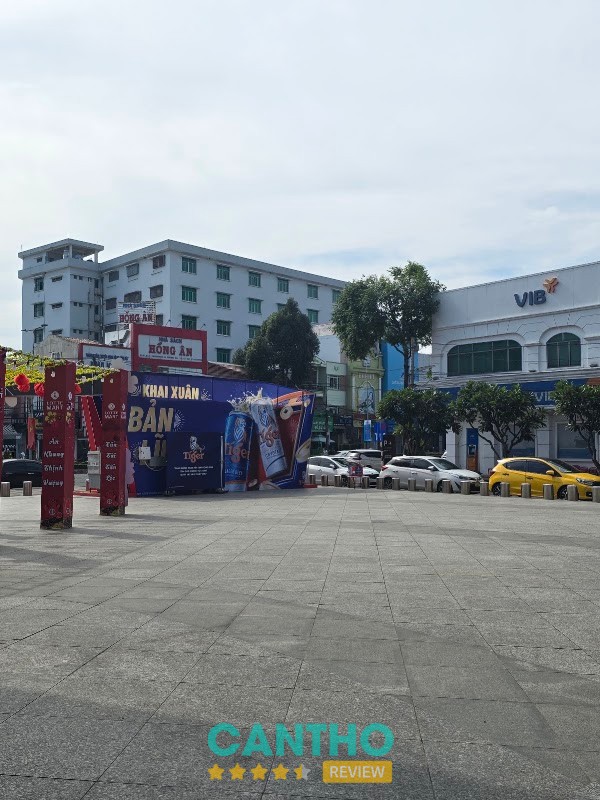 Nhà Sách Hồng Ân Mậu Thân – hình ảnh 3