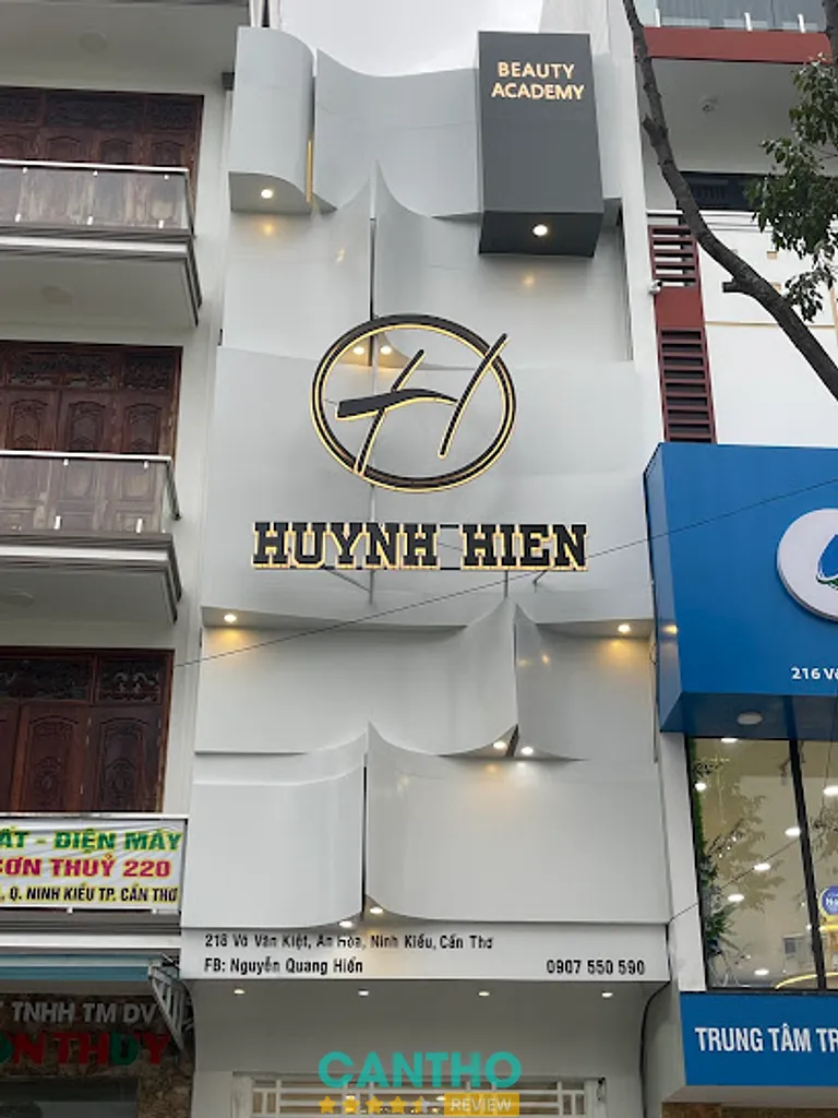 Phun xăm thẩm mỹ Huỳnh Hiển: 218 Võ Văn Kiệt, P. Cái Khế