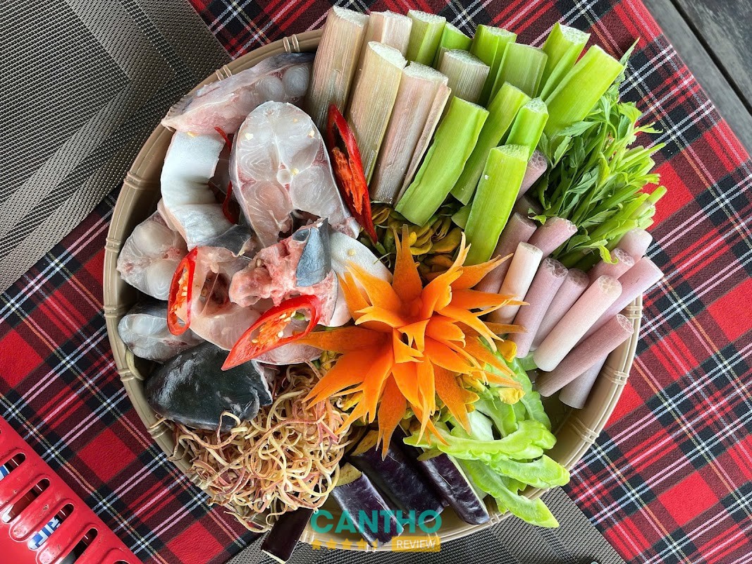 Món ăn tại Nhà Hàng Làng Cá Cần Thơ