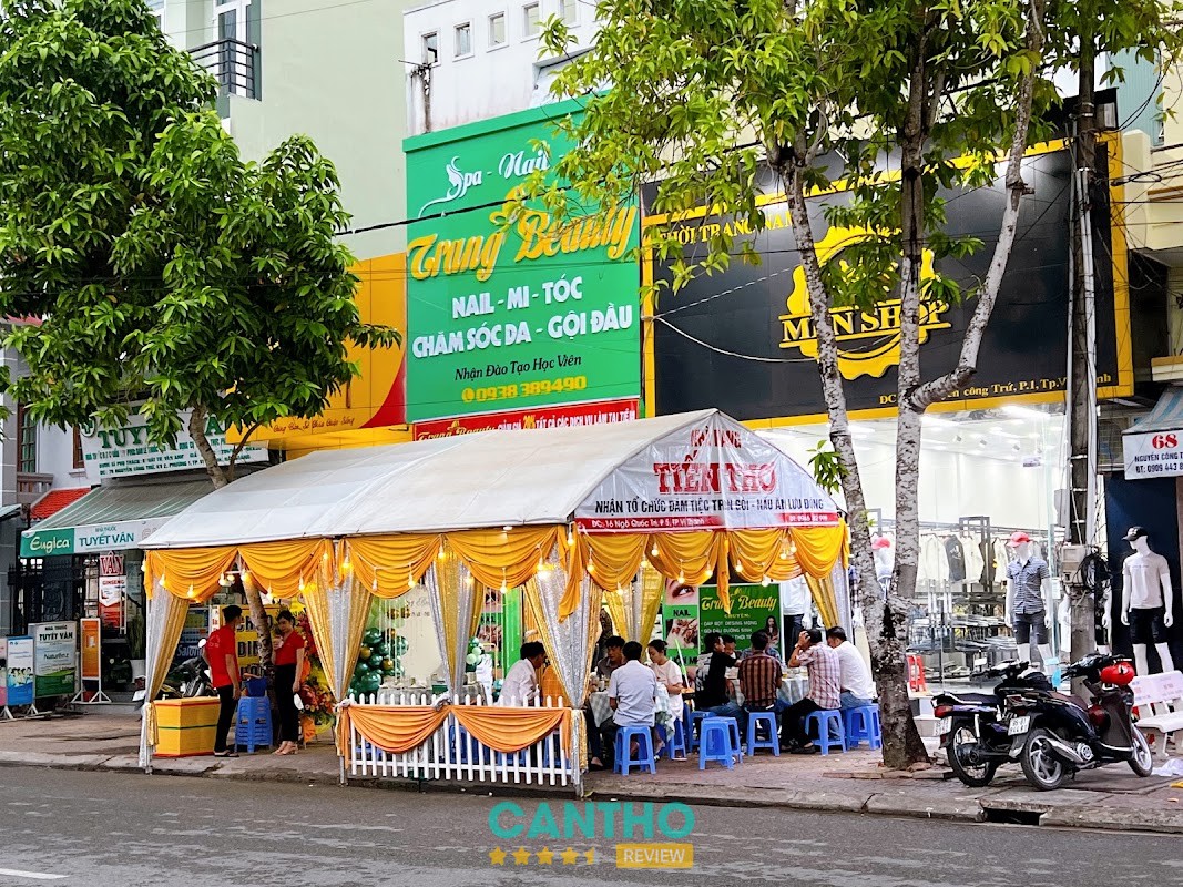Nhà Hàng Tiến Thơ Hậu Giang