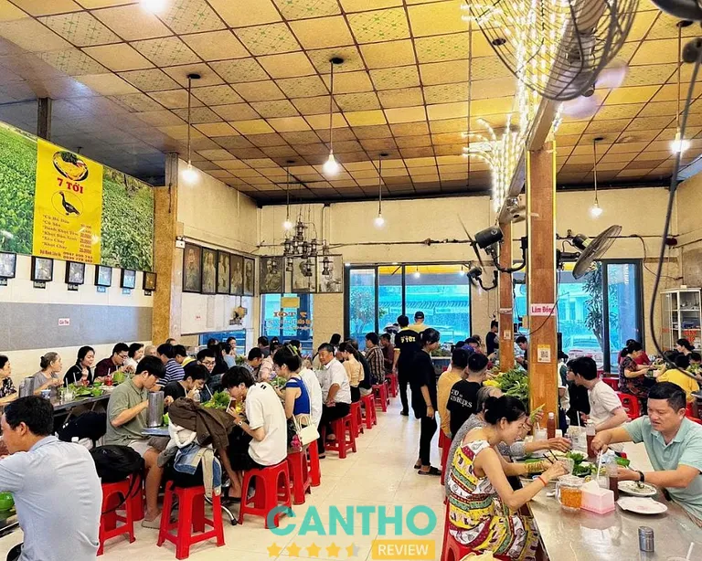 Quán bánh xèo 7 Tới: 45 Hoàng Quốc Việt, P. An Bình