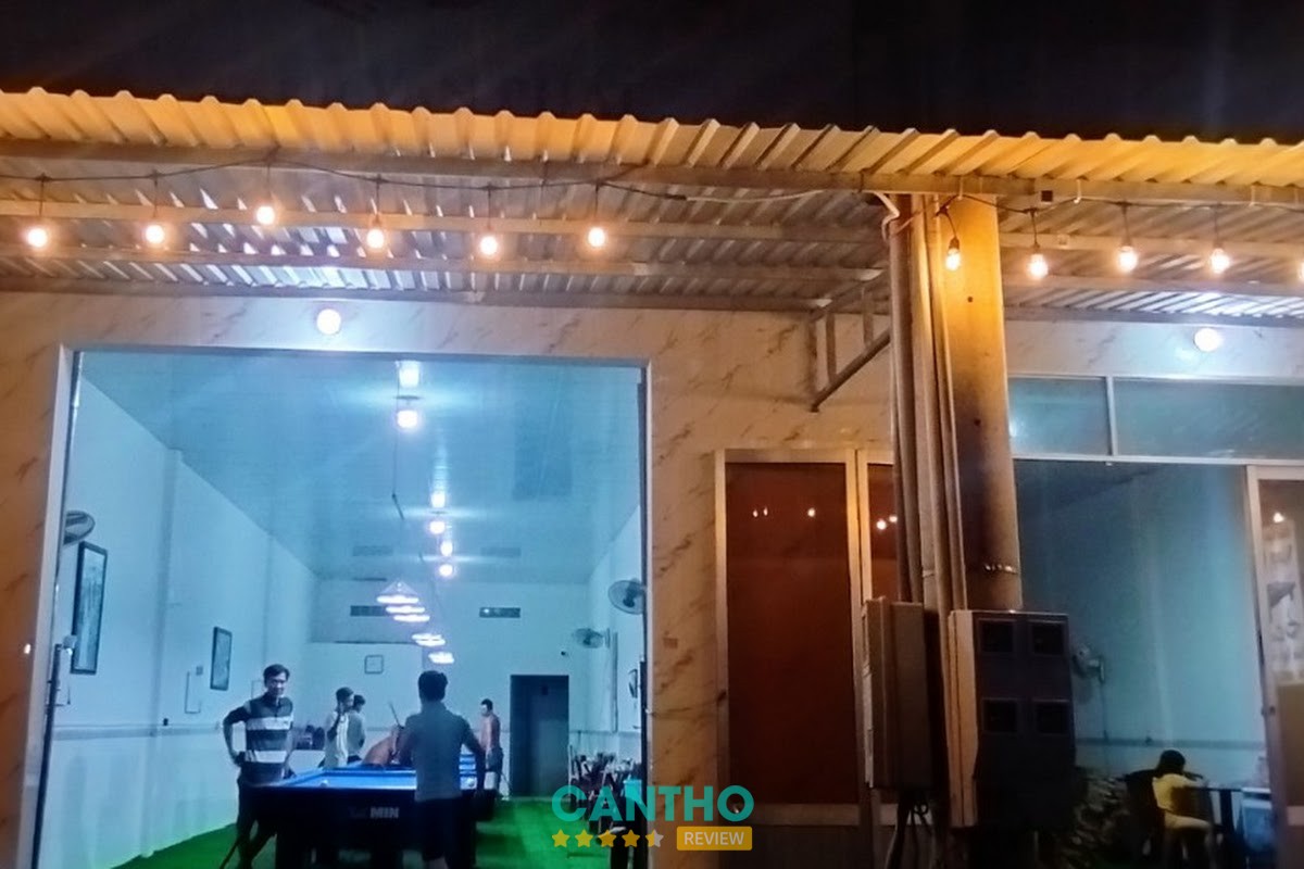 Bàn chơi tại Bida Bách hóa Bình Thanh