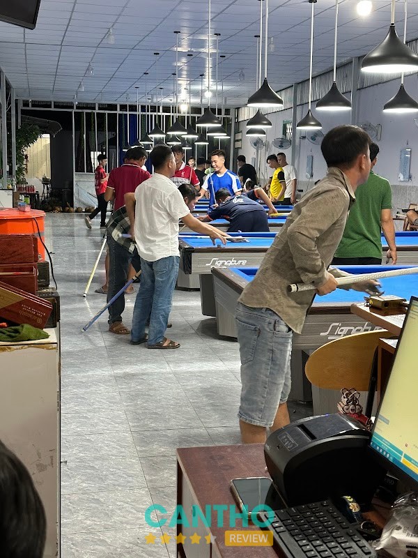 Bàn chơi tại Bida Coffee N98