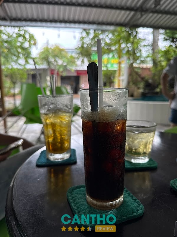 Cafe Phương Uyên Đoàn Văn Chia