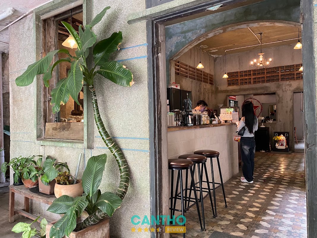 RAW Coffee Ninh Kiều