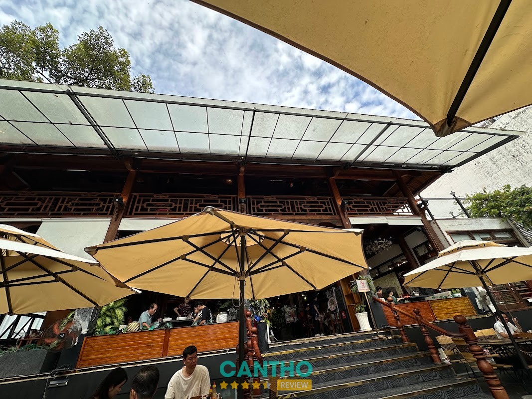 Không gian Nhà Gỗ Cafe - Wood House Coffee Cần Thơ