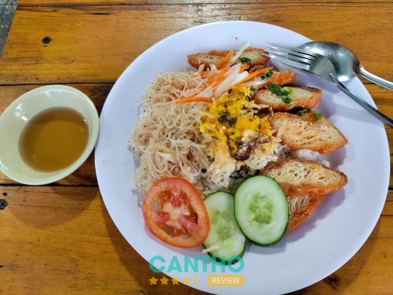 Quán Chay Nhất Tâm tại đường Nguyễn Văn Cừ Tân An