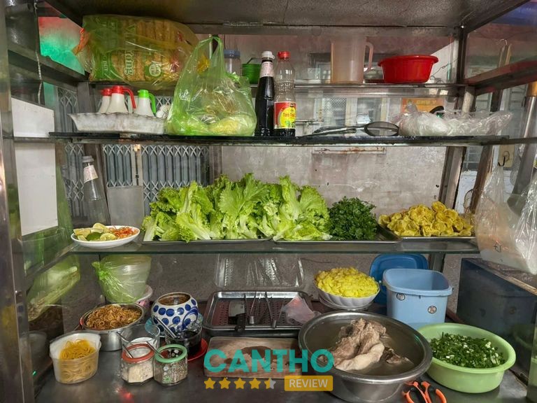 Quán Hủ Tiếu Cây Sung Bình Thủy