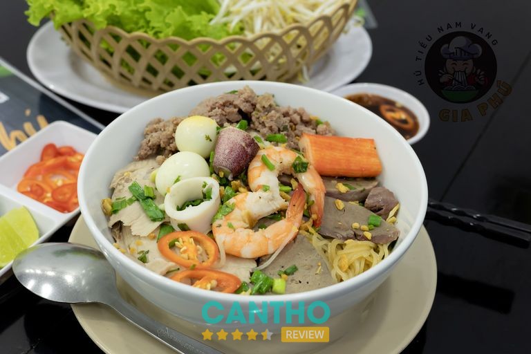 Món ăn tại Hủ Tiếu Nam Vang Gia Phú