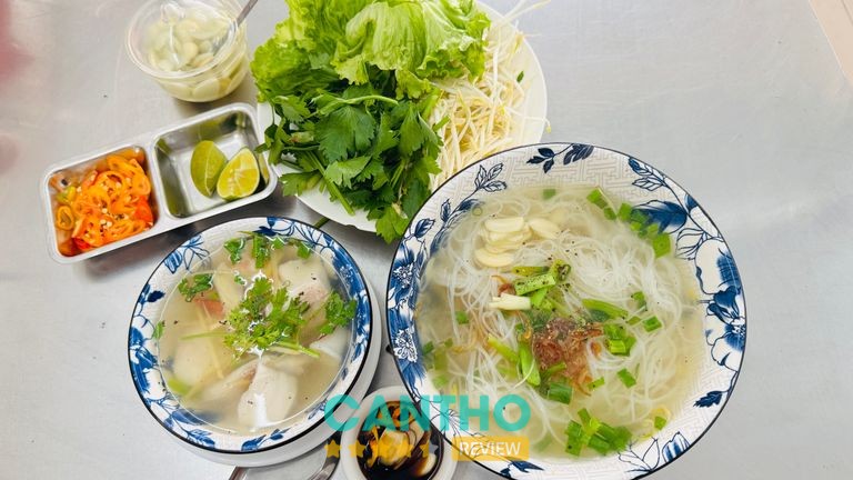 Món hủ tiếu cá tại Ngọc Mỹ