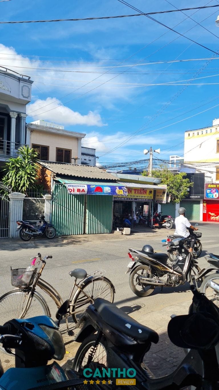 Quán Hủ Tiếu Mì - Bún Gỏi Dì Ba tại Sóc Trăng