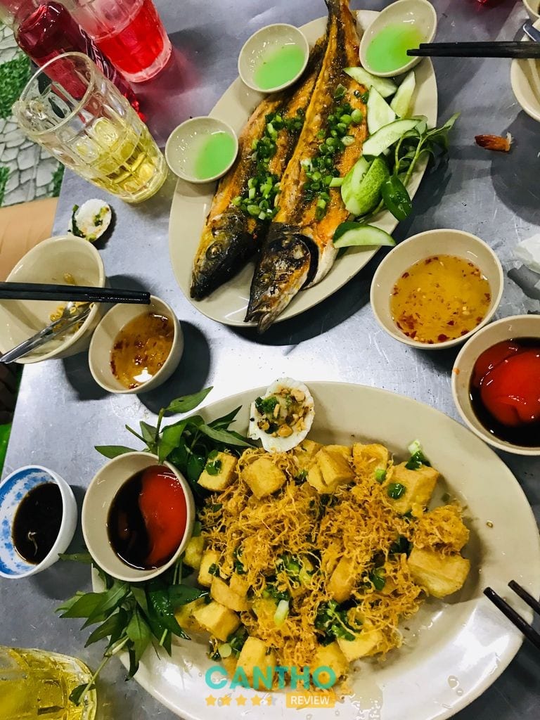 Không gian và trải nghiệm ăn uống tại Quán Ốc Như Ý 2