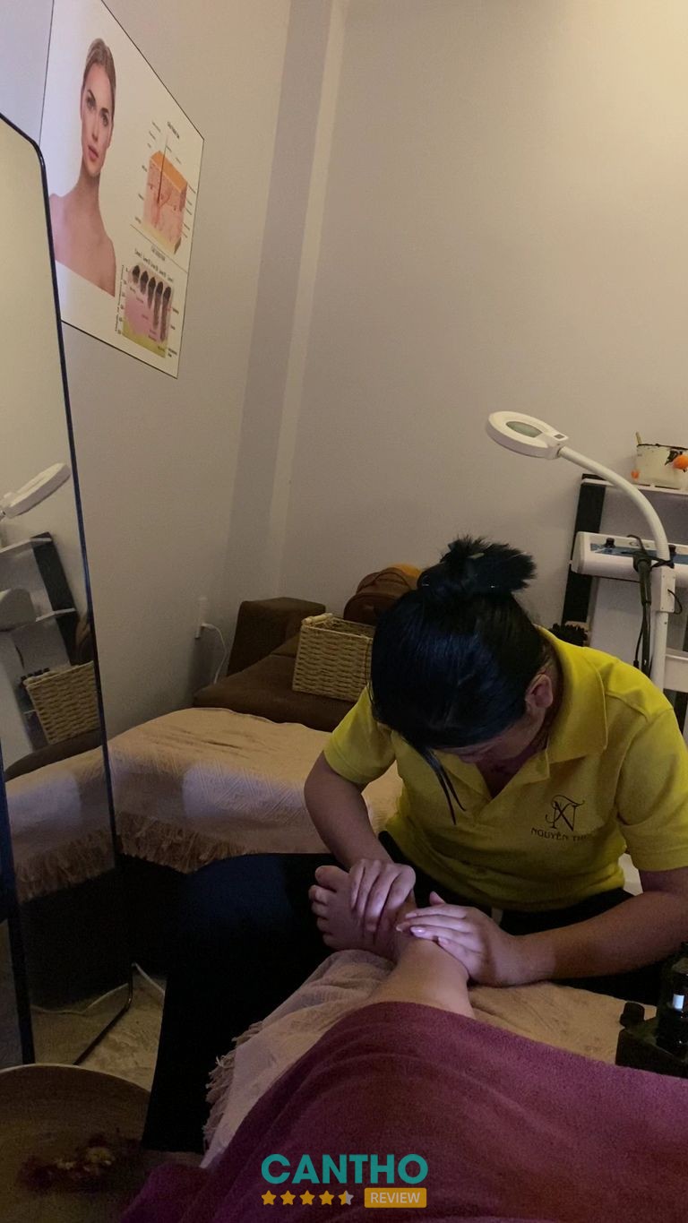 Nguyễn Thuỳ - Hình ảnh thực tế tại spa