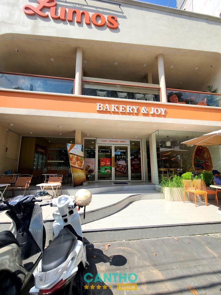Bánh tại Lumos Bakery & Café – hình ảnh 2