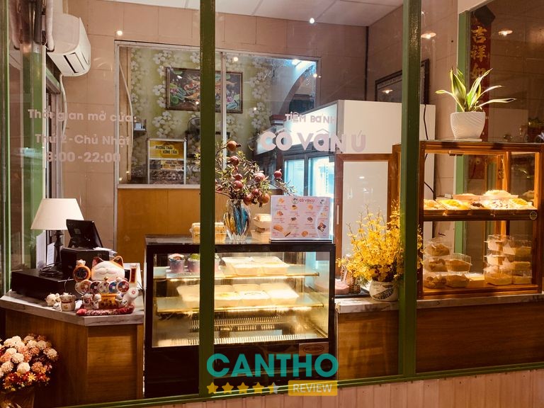 Mẫu bánh sinh nhật Cô Vân Ú – hình ảnh 3