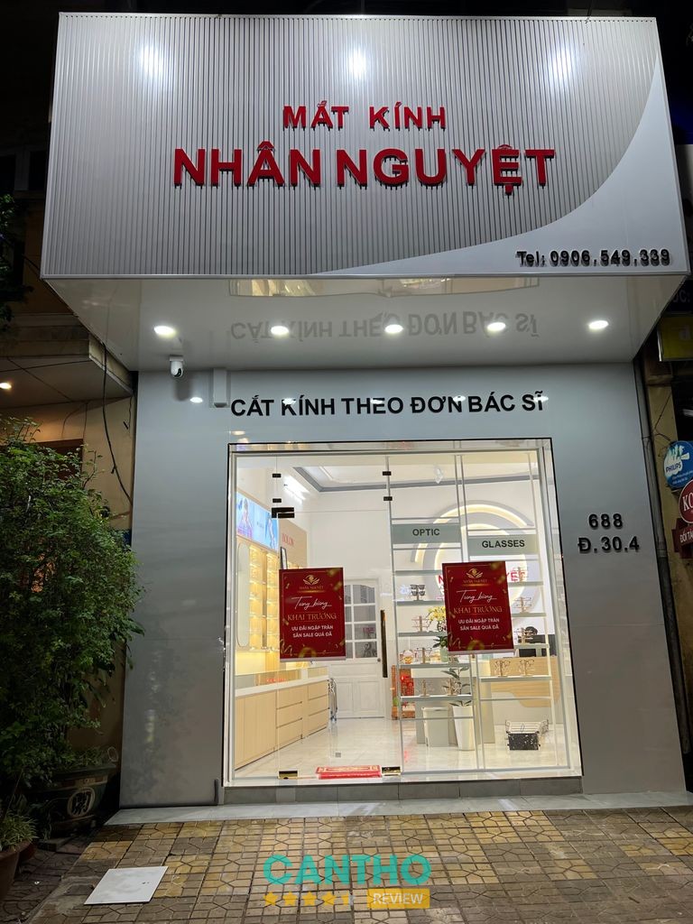 Mắt Kính Nhân Nguyệt – tiệm cắt kính cận ở Tân An