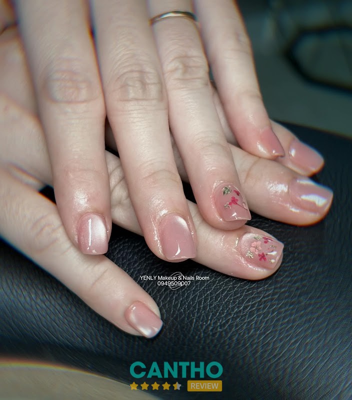 YENLY Makeup & Nails Room – tiệm làm nail đẹp ở Hậu Giang – hình ảnh 2