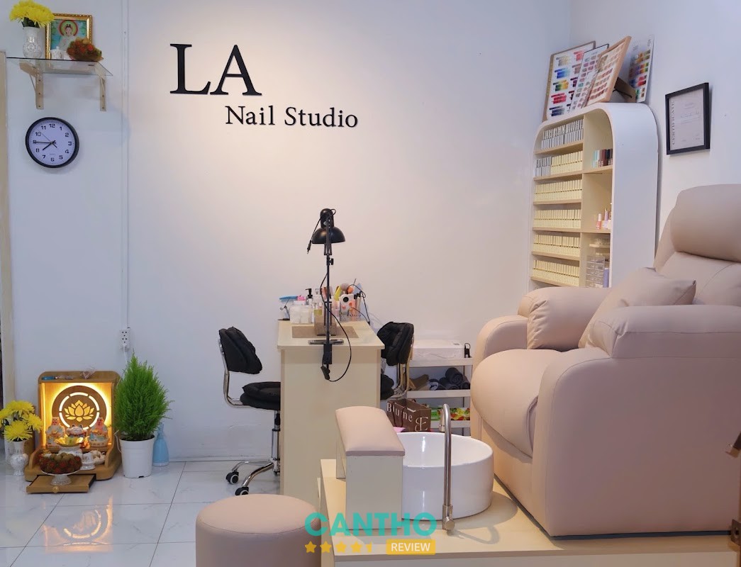 LA nail studio – tiệm làm nail đẹp ở Hậu Giang