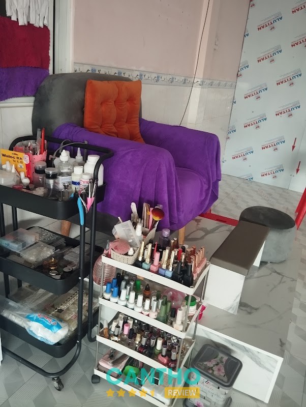 Không gian làm móng tại NAIL FAMILY
