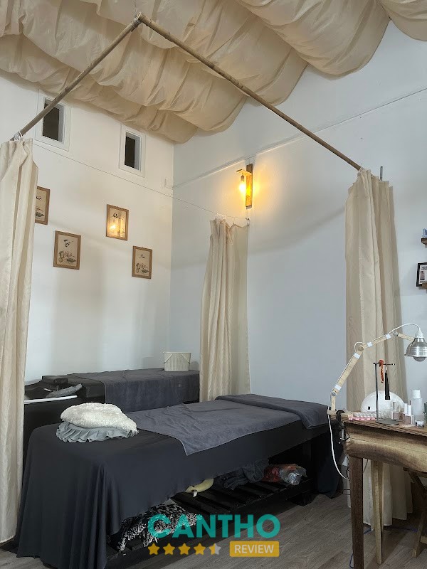 Tiệm Nail Trong Hẻm Ninh Kiều