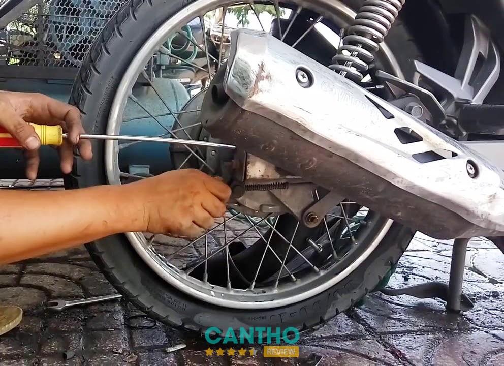 Sửa Xe Thum – hình ảnh sửa chữa xe máy