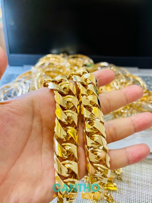 Không gian Tiệm Vàng Văn Quang