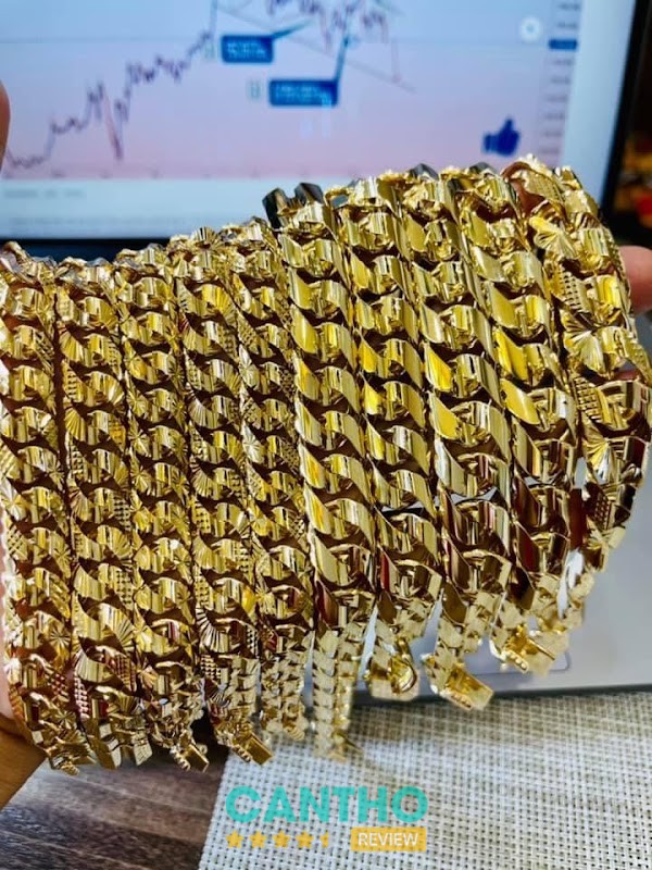 Mẫu trang sức tại Tiệm Vàng Văn Quang