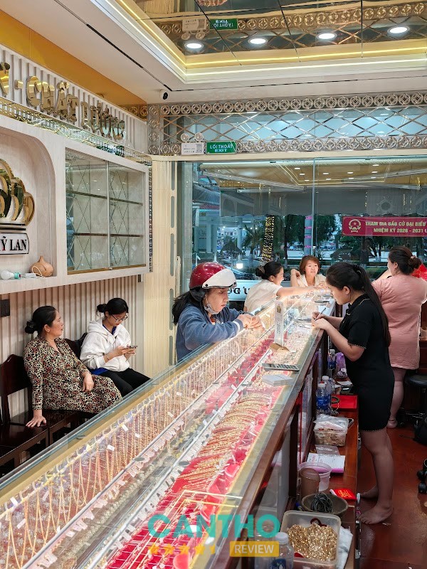 Kim Hoàng Mỹ Lan – hình ảnh 2